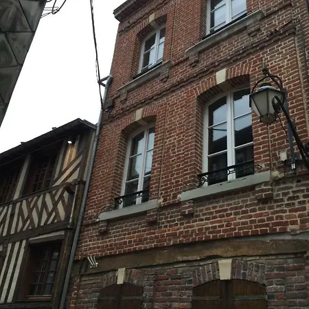 Rue Des Lingots Apartment Honfleur Exterior photo