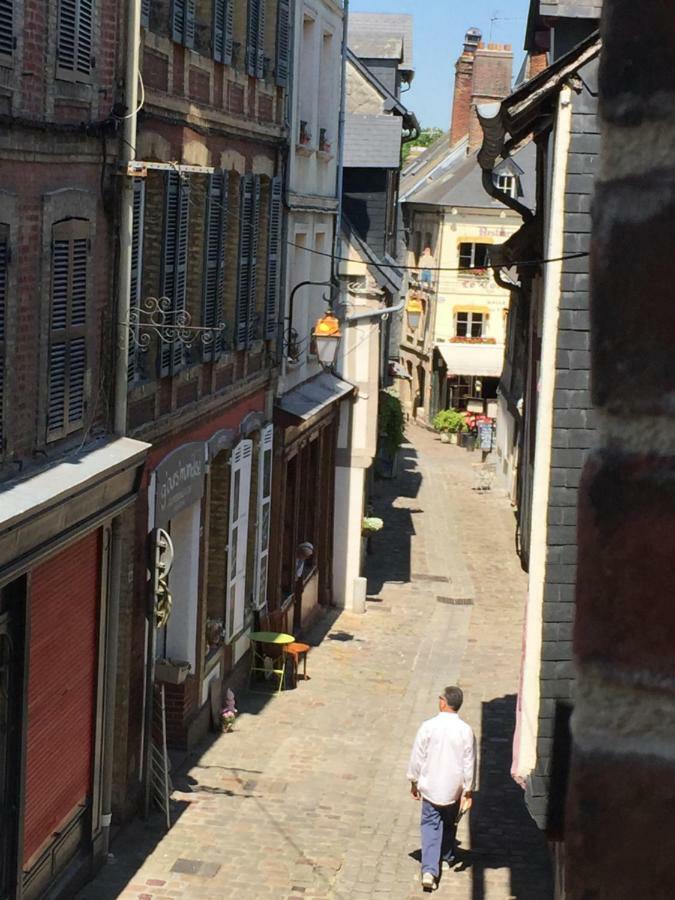 Rue Des Lingots